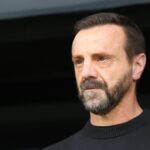 Mάντζιος: “Είμαστε υποχρεωμένοι να κερδίζουμε τέτοια παιχνίδια – Ευχαριστώ τον υπέροχο κόσμο μας”