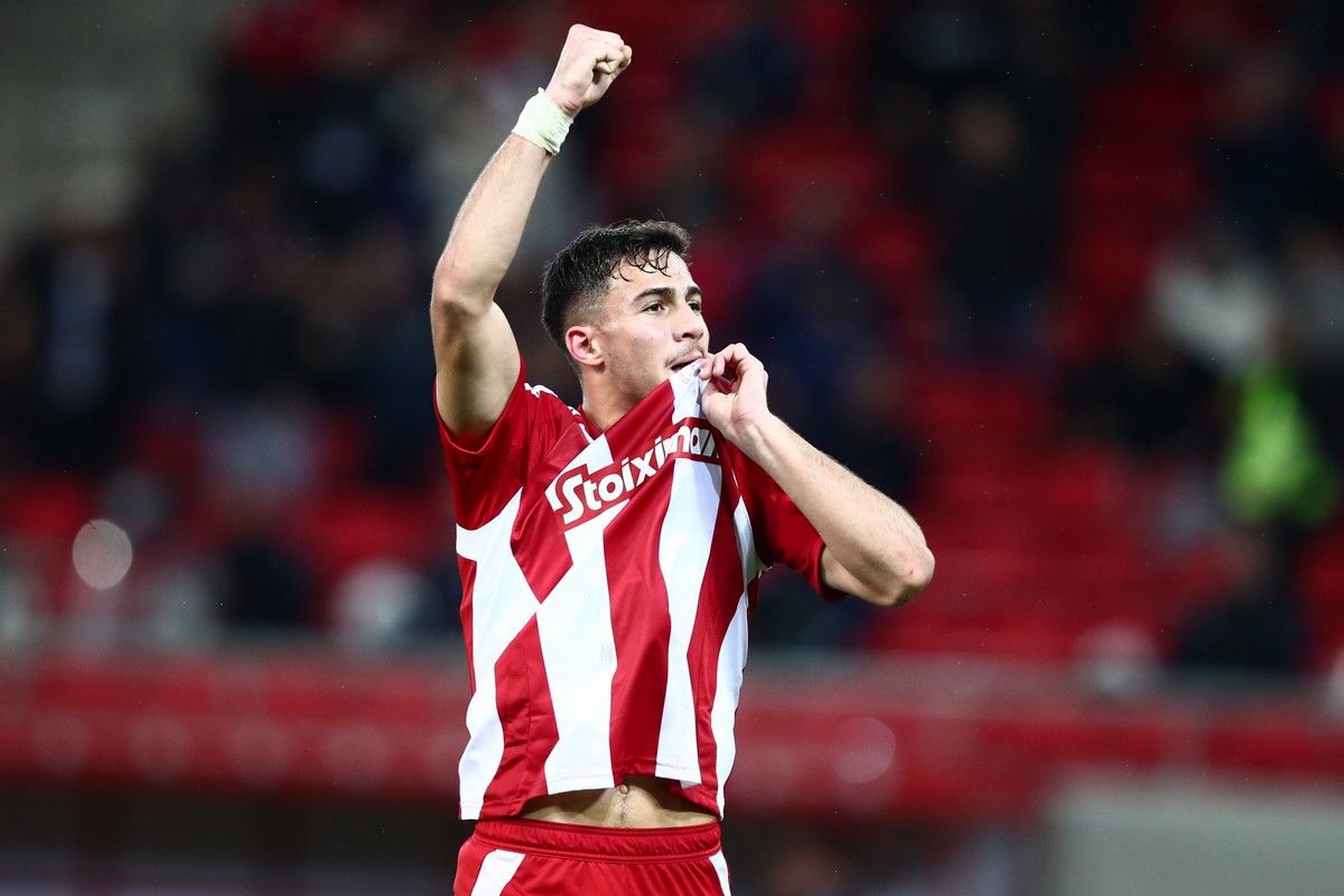 Εξώδικο της Αγίας Άννας στην ΠΑΕ Ολυμπιακός για Κωστούλα