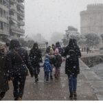 «Πιθανόν τα χιόνια θα φτάσουν μέχρι τον Θερμαϊκό» (pic+vid)