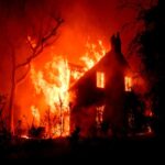 Φωτιά στο Λος Άντζελες: 13 αγνοούμενοι, 22 οι συλλήψεις για διαρρήξεις και λεηλασίες