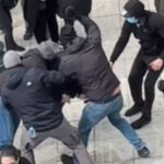 Εικόνες-σοκ: Κουκουλοφόροι ξυλοκόπησαν διαδηλωτή! (vid)