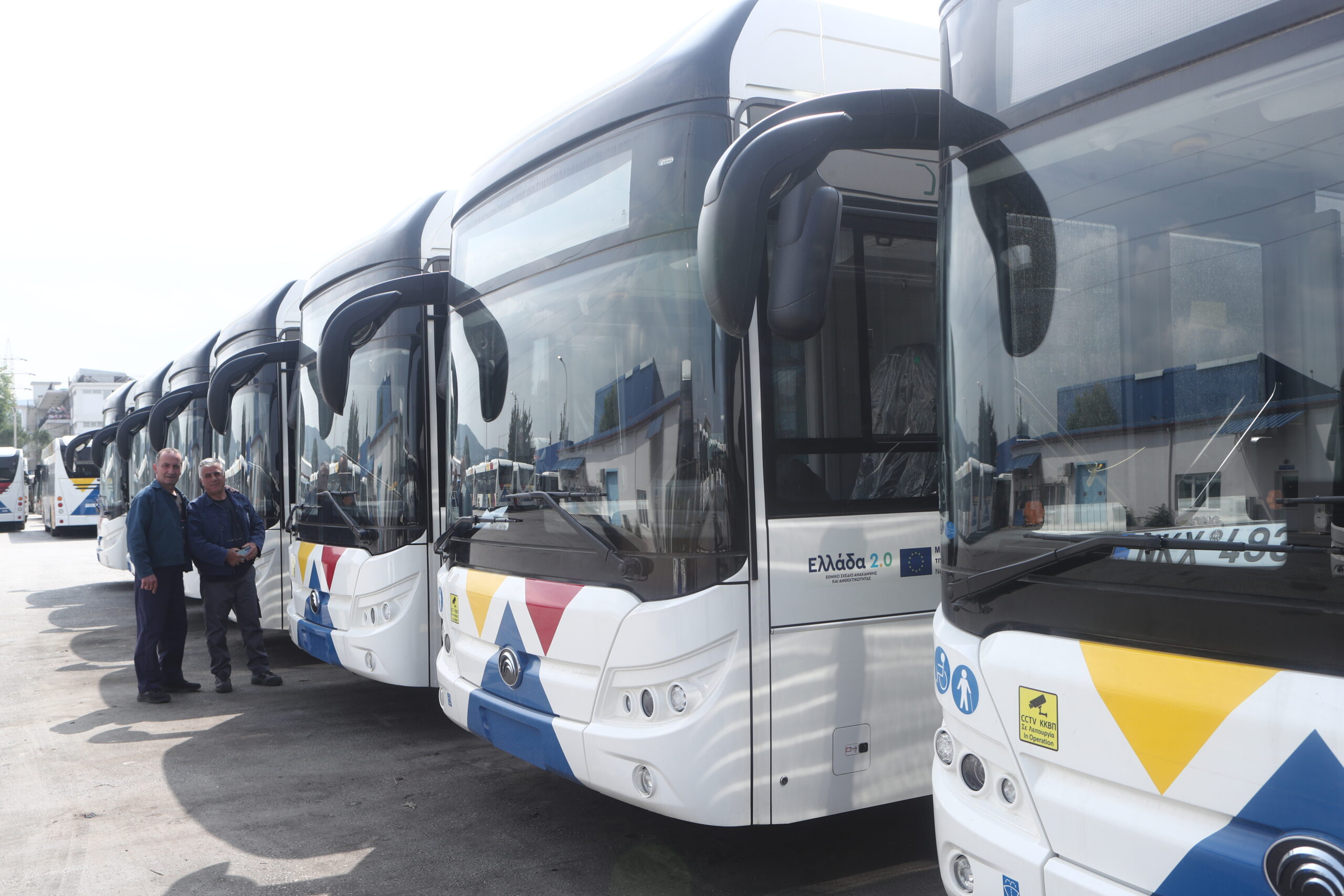 Νέα λεωφορεία σήμερα στους δρόμους της Θεσσαλονίκης (vid)