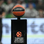 Aπίστευτο! Ξεκόλλησε η… σόλα από το παπούτσι του Κάνααν στο Ερυθρός Αστέρας- Αρμάνι! (vid)