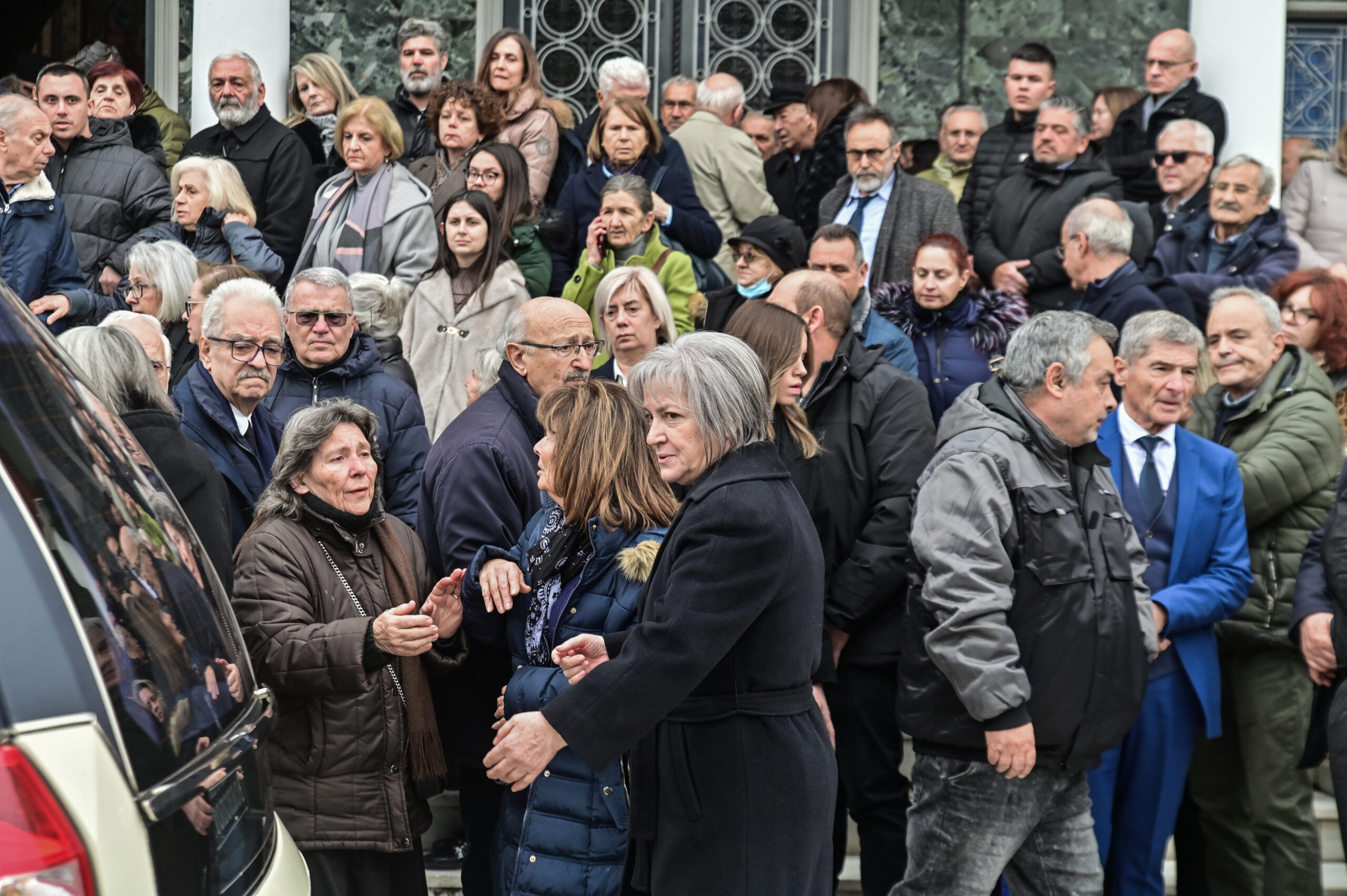 Η μητέρα του Καλογήρου για την ανάρτησή της: “Οχι σε εσάς αλλά στους αρμόδιους…” (vid)