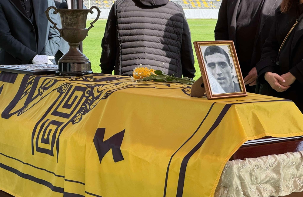 Κοσμοσυρροή και συγκίνηση στο “Βικελίδης” για τον Αλέκο Αλεξιάδη (vid&pics)