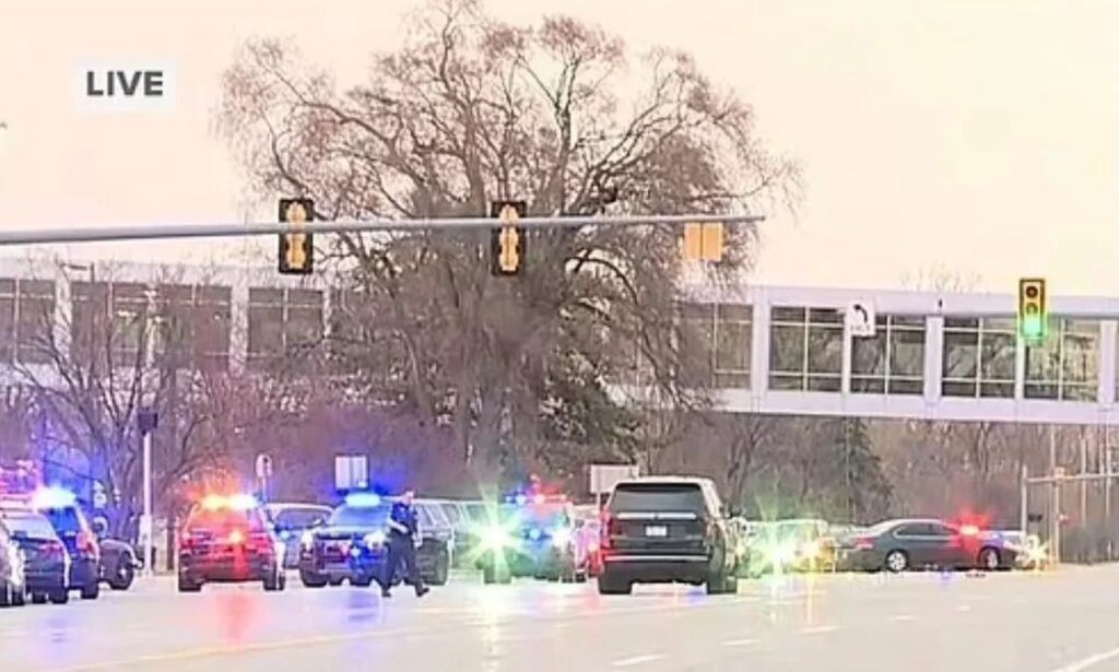 Συναγερμός σε νοσοκομείο των ΗΠΑ για απειλή με όπλο!