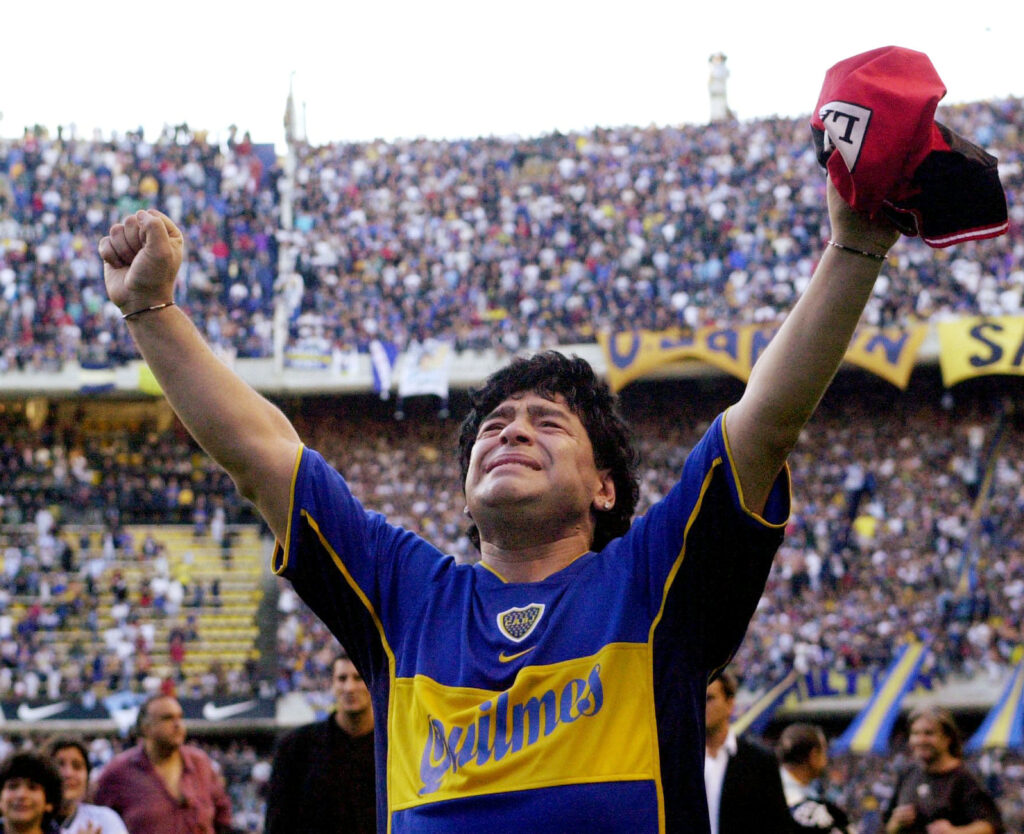 Συγκλονιστικές αποκαλύψεις για την ημέρα που πέθανε ο Μαραντόνα (vid)