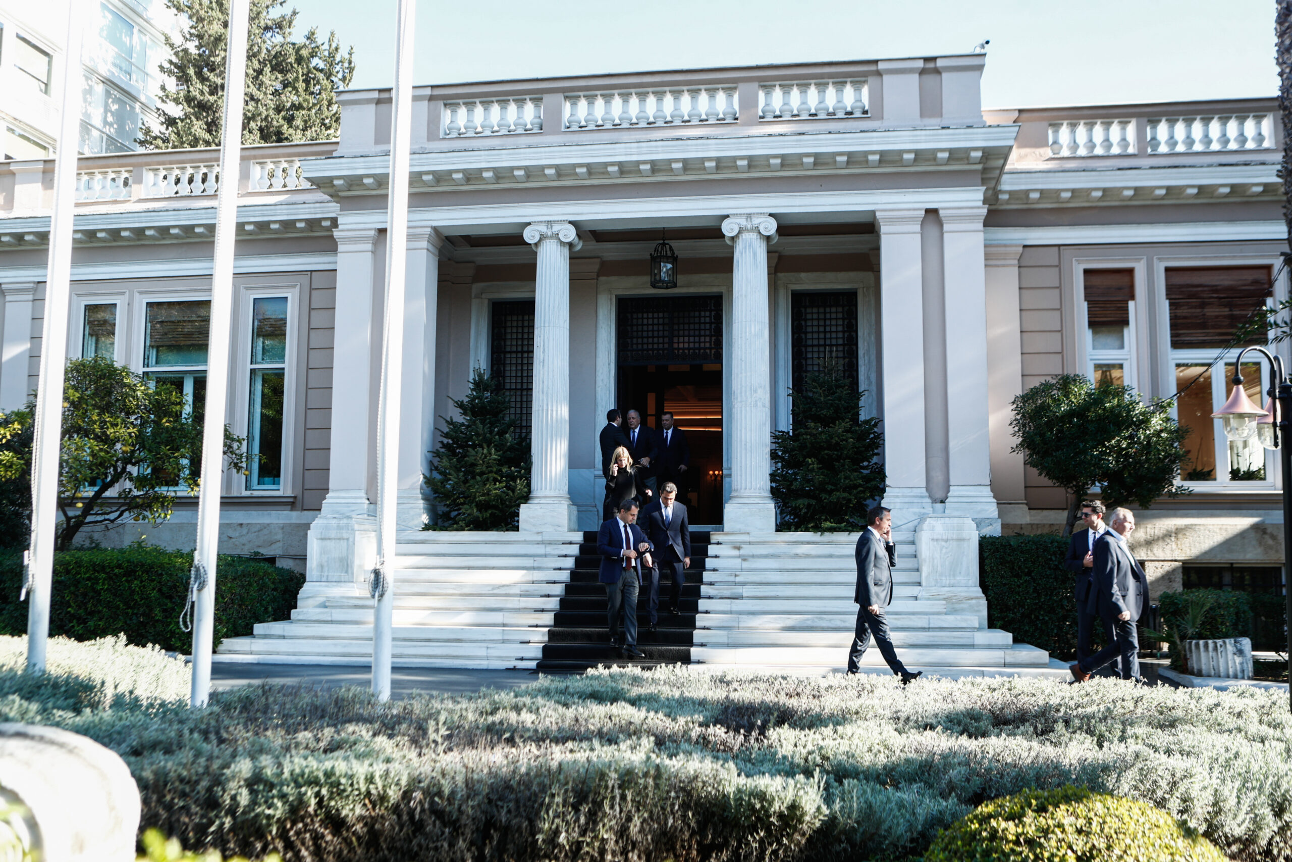 Ανασχηματισμός: Σήμερα τα επίσημα… αποκαλυπτήρια της νέας κυβέρνησης