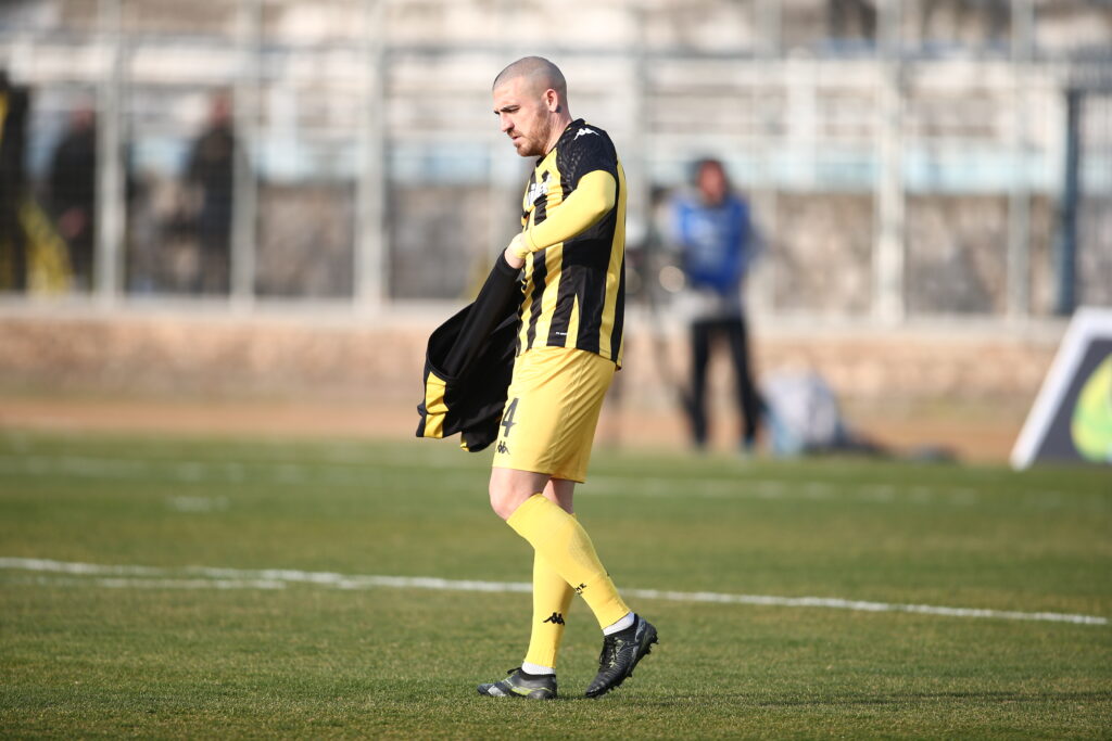 Ατομικό και πάλι για τρεις