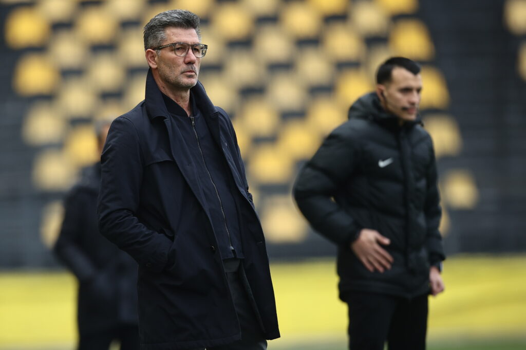 Το βλέμμα του Ουζουνίδη στα εξτρέμ…