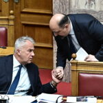 Βουλή: Νέο πεδίο σφοδρής αντιπαράθεσης για το «e-mail Τριαντόπουλου» (vid)