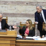 Ποιοι βουλευτές υπέγραψαν για την πρόταση δυσπιστίας (vid)