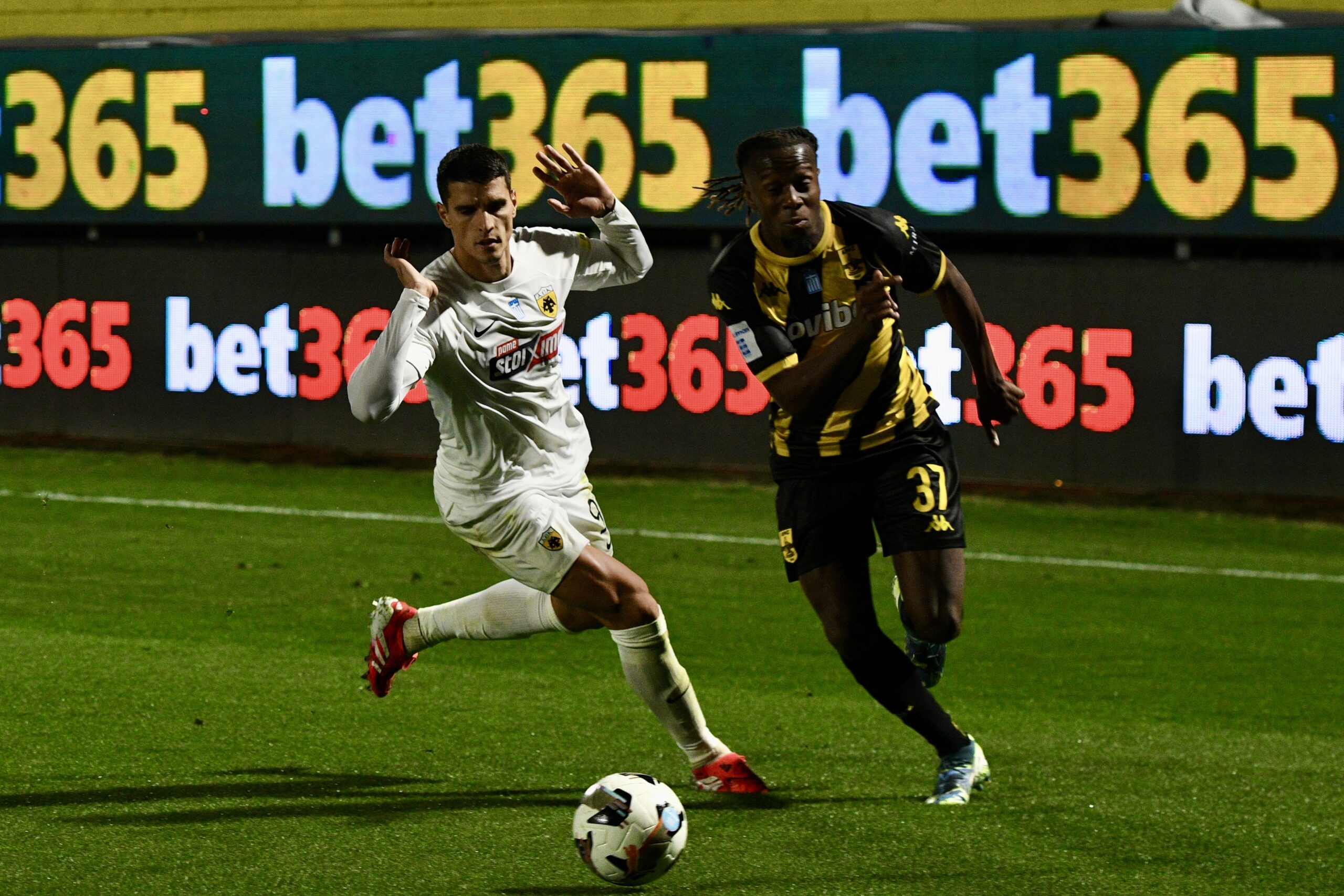 Μεντίλ: “Έχουμε αρκετό χρόνο για να βελτιωθούμε στη διακοπή”