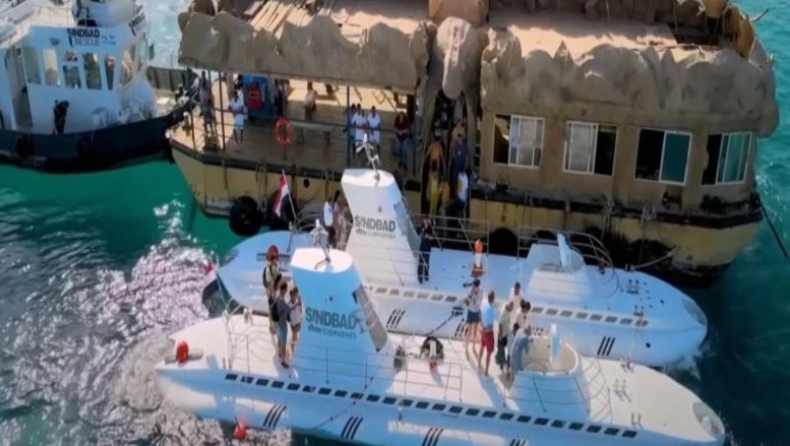 Εικόνες-σοκ στην Αίγυπτο με σκάφος που βυθίστηκε