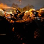 Σύλληψη Ιμάμογλου: Ένταση στην Τουρκία, πλαστικές σφαίρες κατά του πλήθους (vid)