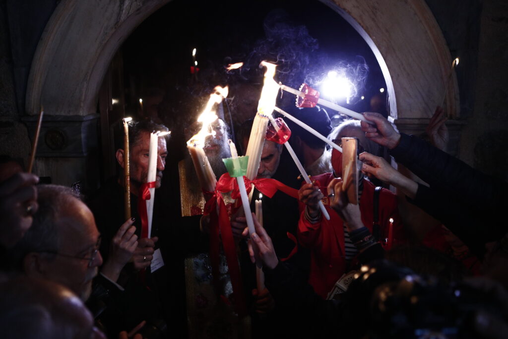 Μεγάλο Σάββατο: Η ώρα της άφιξης για το Άγιο Φως στη Θεσσαλονίκη