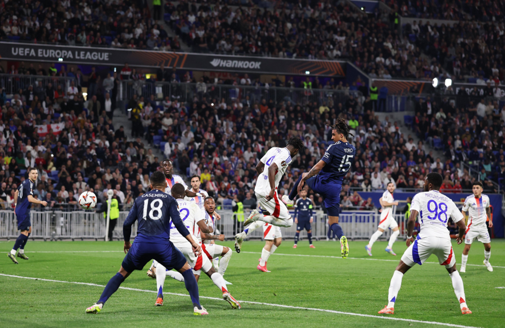 Κάνει το 1-1 η Μάντσεστερ Γιουνάιτεντ στις καθυστερήσεις του πρώτου μέρους (vid)