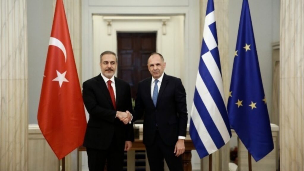 Tι συζητήθηκε στις Βρυξέλλες μεταξύ των Γεραπετρίτη και Φιντάν