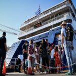 «Φωτιά» τα ακτοπλοϊκά εισιτήρια (vid)