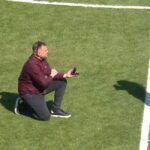 Δημοσιογράφος έκανε πρόταση γάμου στη σύντροφό του στο AEL FC Arena! (vid)