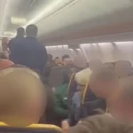 Επιβάτης μέθυσε σε πτήση… και τον έδεσαν!