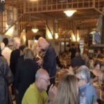 Πάσχα: Γεμάτες οι ταβέρνες για το λαμπριάτικο τραπέζι (vid)