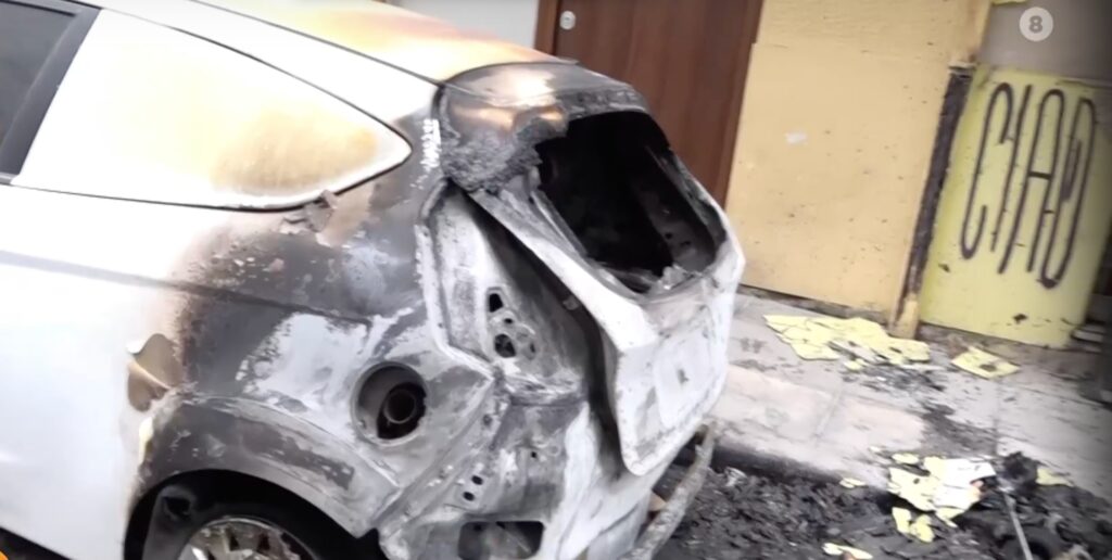 Θεσσαλονίκη: Φωτιά ξεκίνησε από κάδο και έκαψε αμάξι!