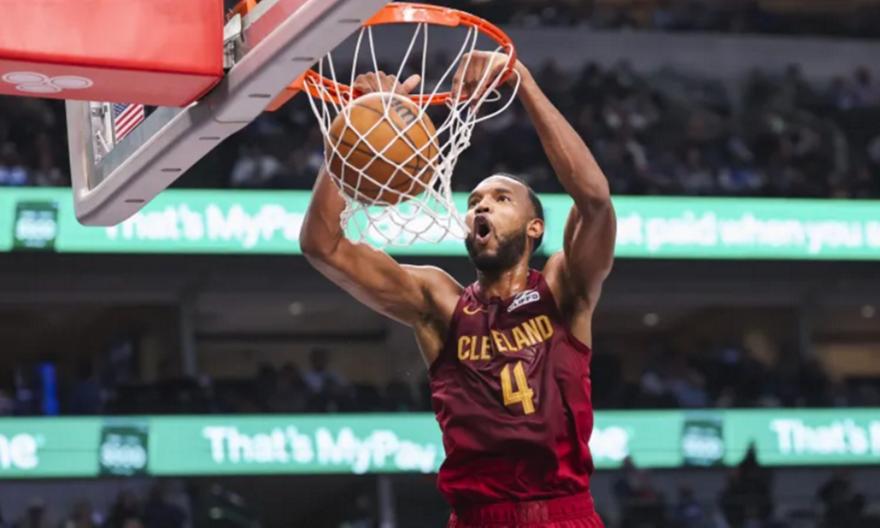 NBA: Ανακοινώθηκαν οι δύο κορυφαίες αμυντικές πεντάδες