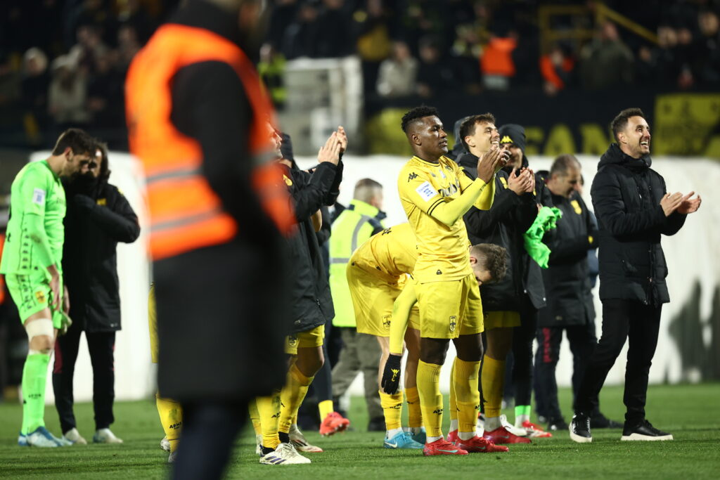 Daily Record: “Ο Σιφουέντες θέλει να μείνει στον ΑΡΗ”