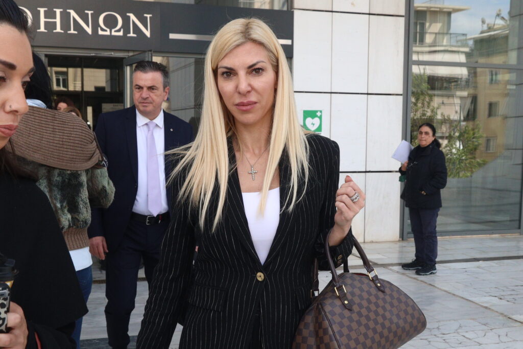 Ξέφυγε η κατάσταση στα δικαστήρια με Λύτρα και Πολυζωγοπούλου! (vid)