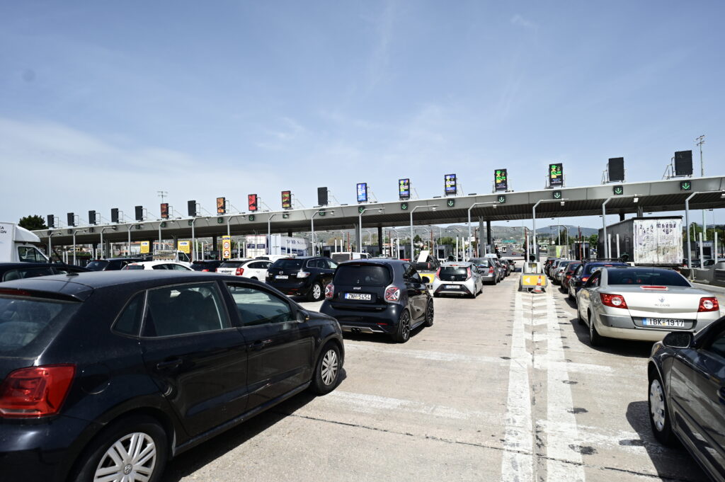 Ουρές χιλιομέτρων στα Μάλγαρα