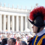 Ολα τα βλέμματα από σήμερα στο Κονκλάβιο: Η διαδικασία και τα μυστικά (vid)