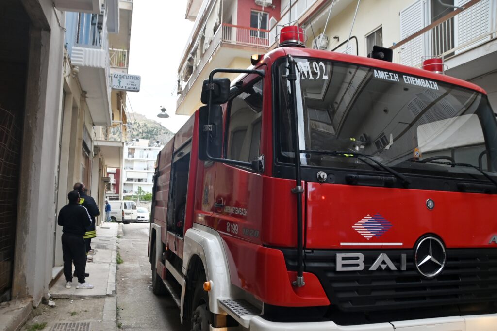 Φωτιά σε κτίριο στη Γιαννιτσών!