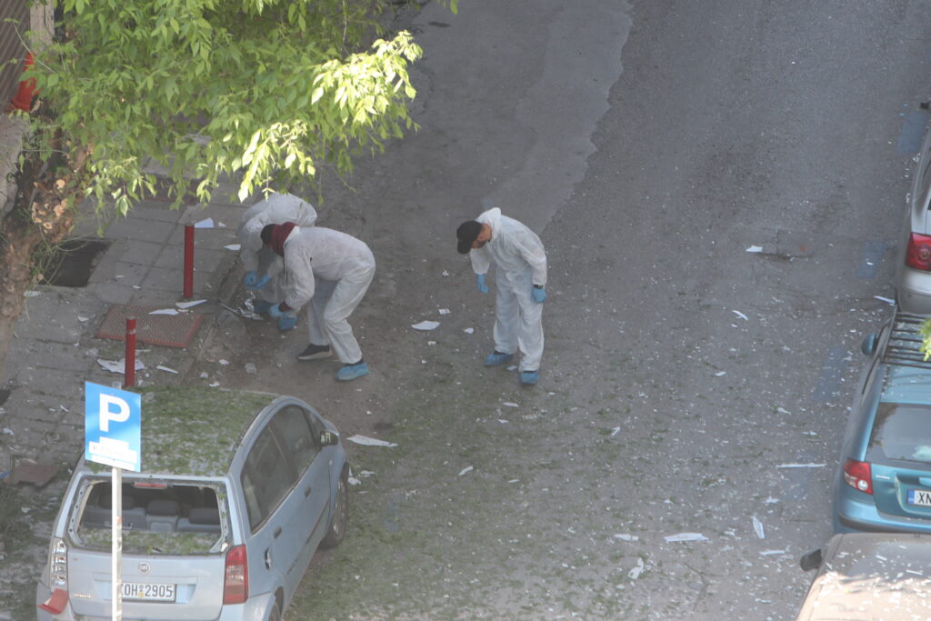 Θεσσαλονίκη: Στον ανακριτή ο 3ος από τους συλληφθέντες για την έκρηξη σε τράπεζα (vid)