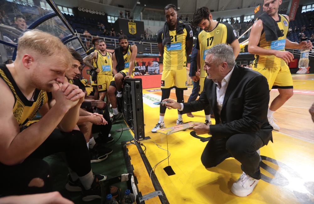 Βετούλας: «Είμαστε υποχρεωμένοι να βρούμε κίνητρο γιατί εκπροσωπούμε τον ΑΡΗ»