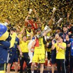 Αποθέωση για Φενέρ κατά την άφιξη στην Κωνσταντινούπολη (vid)