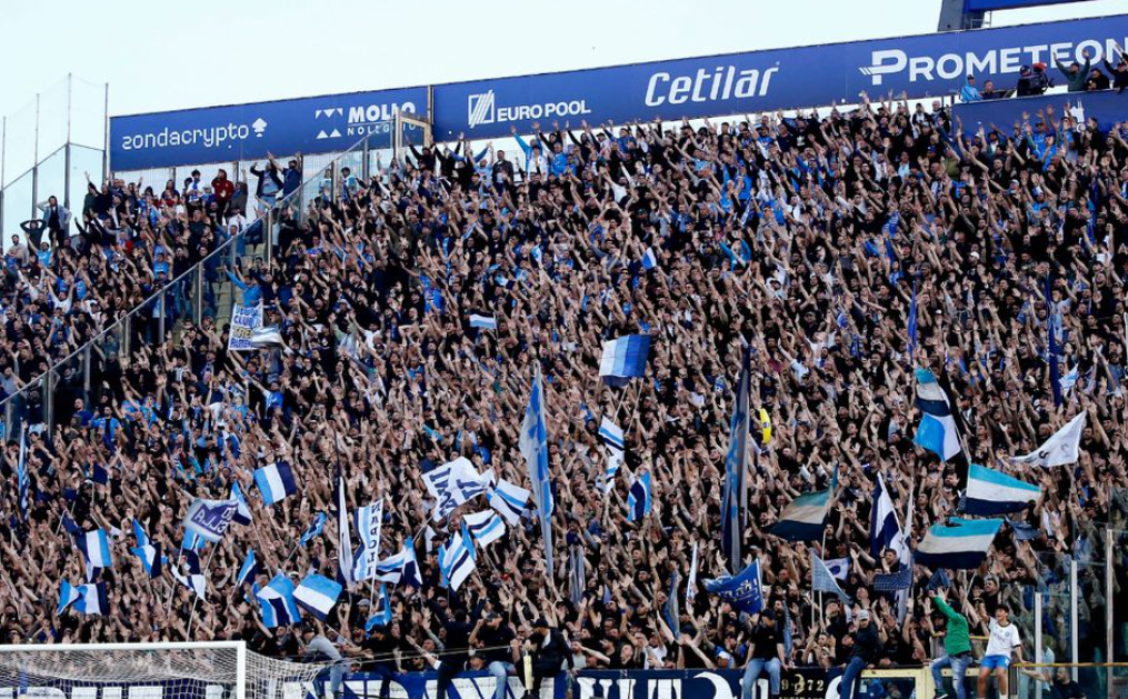 Νάπολι: 400.000 αιτήσεις για ένα εισιτήριο στον «τελικό» για τον τίτλο