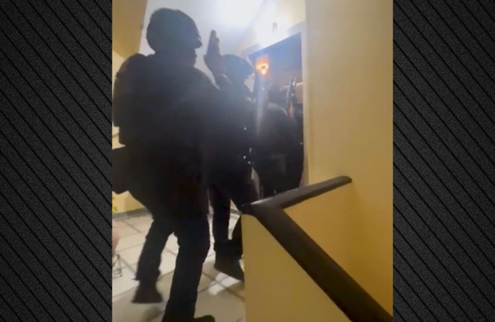 Βίντεο από την επιχείρηση “Κέρβερος” – Η έφοδος της ΕΛΑΣ σε διαμερίσματα των δουλεμπόρων (vid)