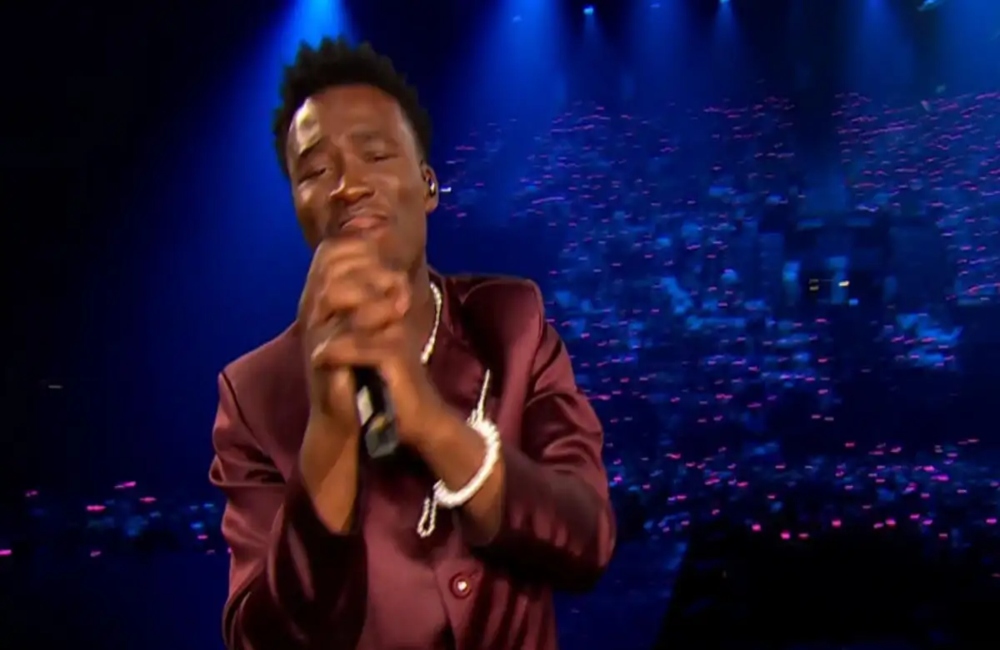 Eurovision 2025: «Λύγισε» πάνω στη σκηνή ο Claude από την Ολλανδία τη βραδιά του Τελικού (vid)