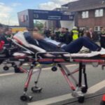 Τρόμος στο Αμβούργο: Γυναίκα επιτέθηκε με μαχαίρι σε επιβάτες (vid)