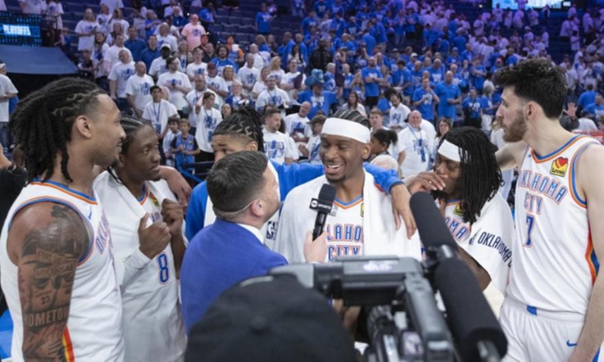 O Γκίλτζιους-Αλεξάντερ… μοίρασε ρόλεξ! (vid)