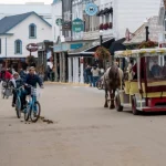 ΗΠΑ: Η πόλη που… απαγορεύονται τα αμάξια και έχει μόνο άλογα!