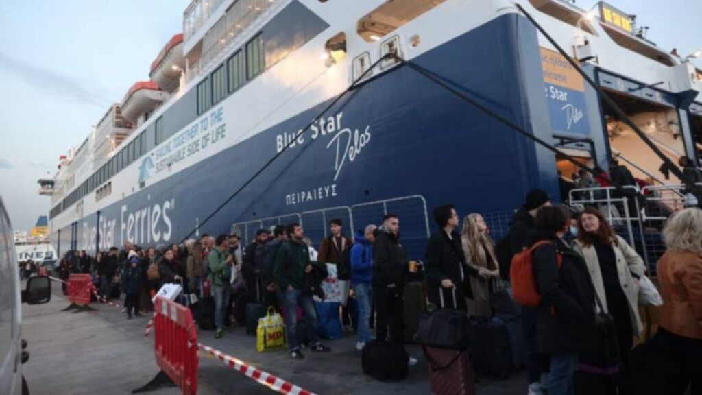 «Πονοκέφαλος» για τους ταξιδιώτες οι τιμές των ακτοπλοϊκών εισιτηρίων (vid)