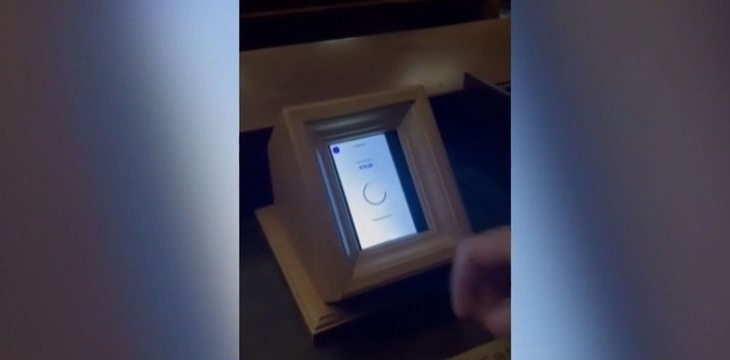 Εκκλησία απέκτησε… POS! (vid)