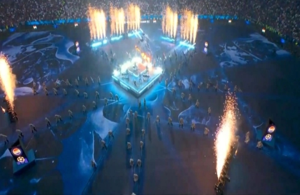 Το εντυπωσιακό σόου των Linking Park πριν τη σέντρα του τελικού του Champions League (vid)
