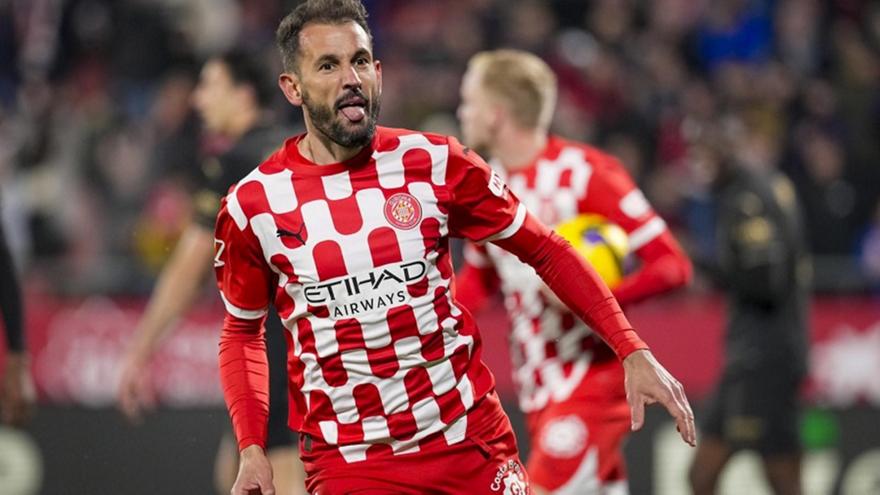 Φιλί ζωής από Στουάνι στην Χιρόνα