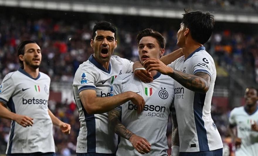 Κέρδισε στο Τορίνο και παραμένει στο κυνήγι του τίτλου η Ίντερ