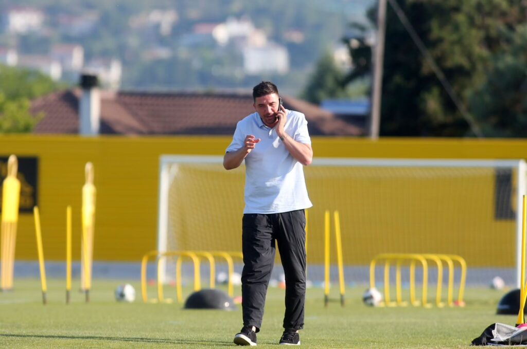 “Παιχνίδια” διαπραγματεύσεων… και υπομονής