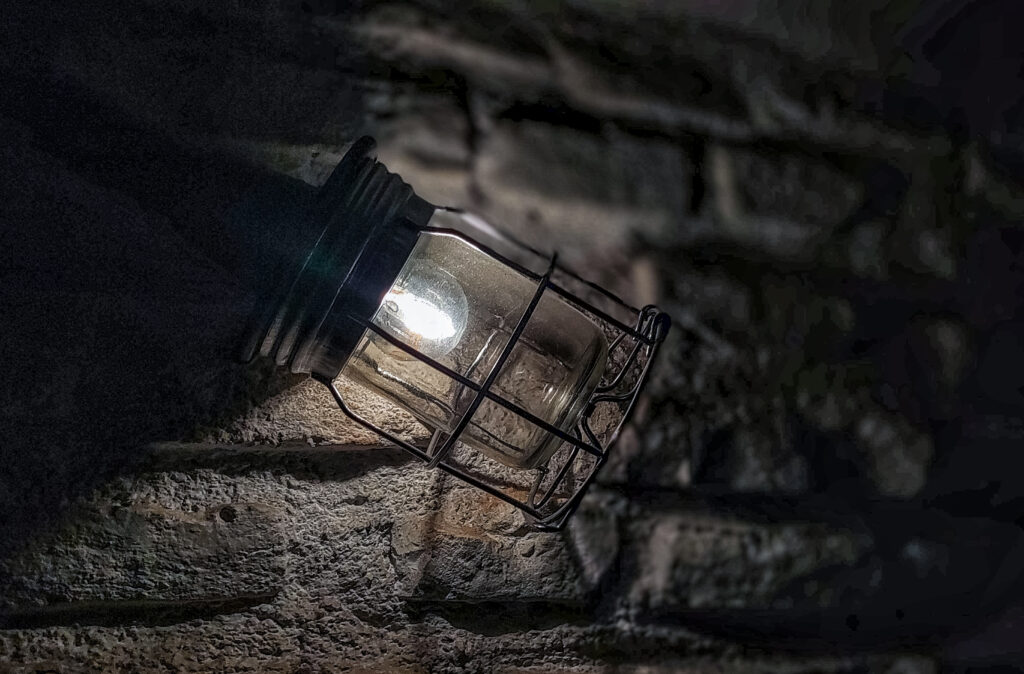 Η ακρίβεια… στέλνει τον κόσμο στα μπλε τιμολόγια (vid)