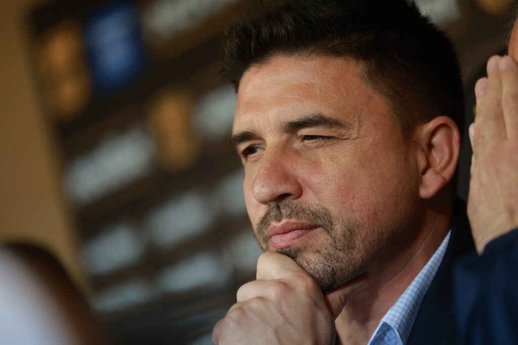 Τα εξτρέμ και ο… άλλος Πέρεθ